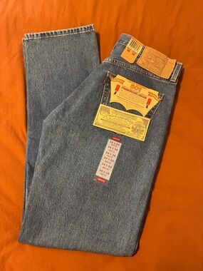 Levi's 501 Straight Men's Jeans - Light Blue Denim
